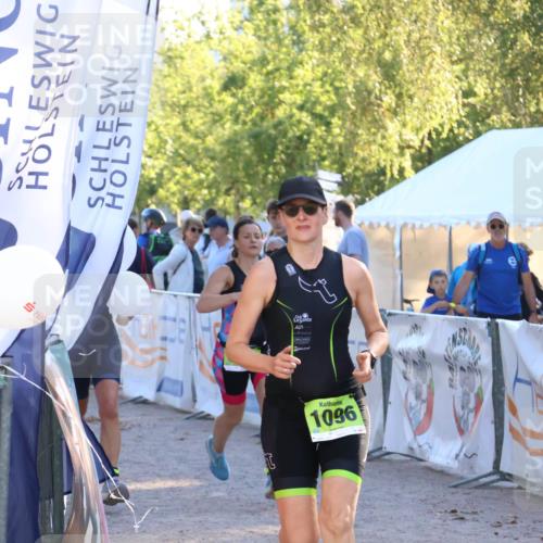 07.09.2025 - 19. Norderstedt Triathlon Zöllner http://msf.ph/oto/8772675 07.09.2025 16:50:07 Ziel 1058, 1096, 1607 meine-sportfotos.de