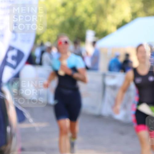 07.09.2025 - 19. Norderstedt Triathlon Zöllner http://msf.ph/oto/8772705 07.09.2025 16:50:09 Ziel 1058, 1096, 1607 meine-sportfotos.de