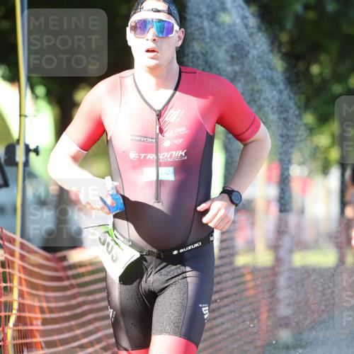 07.09.2025 - 19. Norderstedt Triathlon Michael Strokosch http://msf.ph/oto/8772733 07.09.2025 16:34:10 Laufen 399, 503, 866, 894, 1074, 1552, 1590, 1621 meine-sportfotos.de