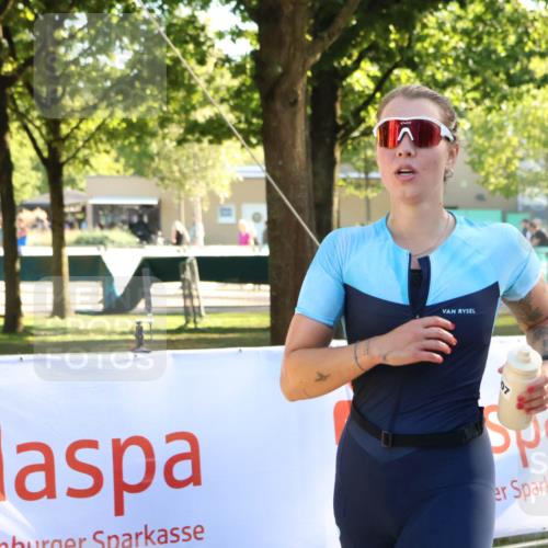 07.09.2025 - 19. Norderstedt Triathlon Zöllner http://msf.ph/oto/8772752 07.09.2025 16:50:12 Ziel 1058, 1096, 1607 meine-sportfotos.de