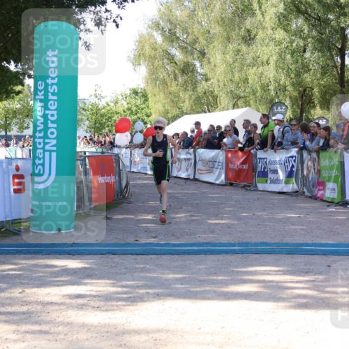 07.09.2025 - 19. Norderstedt Triathlon Zöllner http://msf.ph/oto/8772790 07.09.2025 10:52:25 Ziel 112, 1114, 1141 meine-sportfotos.de
