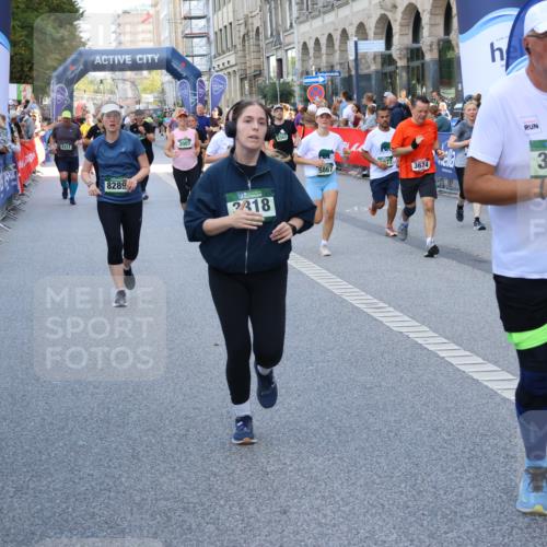 07.09.2025 - BARMER Alsterlauf Strokosch-Dieckow http://msf.ph/oto/8772797 07.09.2025 10:09:26 Ziel 2023, 2197, 2224, 2363, 2391, 2469, 2622, 2925, 3054, 3549, 3770, 4155, 4203, 4260, 4474, 4714, 4743, 4906, 4915, 5052, 5443, 6258, 8115, 8147, 8162 meine-sportfotos.de