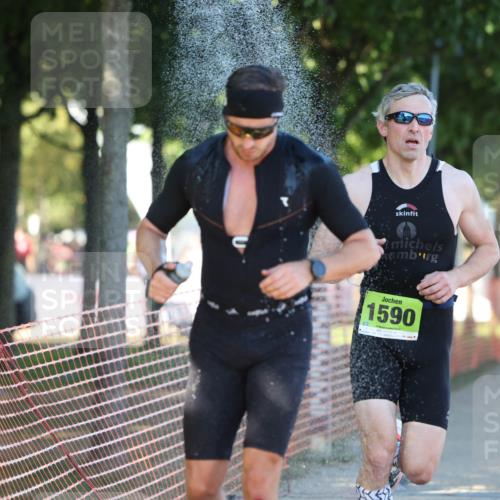 07.09.2025 - 19. Norderstedt Triathlon Michael Strokosch http://msf.ph/oto/8772805 07.09.2025 16:34:17 Laufen 866, 930, 940, 1080, 1587, 1590, 1621 meine-sportfotos.de