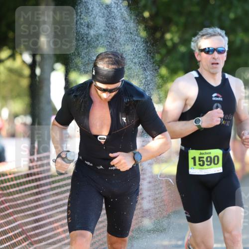 07.09.2025 - 19. Norderstedt Triathlon Michael Strokosch http://msf.ph/oto/8772809 07.09.2025 16:34:17 Laufen 866, 930, 940, 1080, 1587, 1590, 1621 meine-sportfotos.de