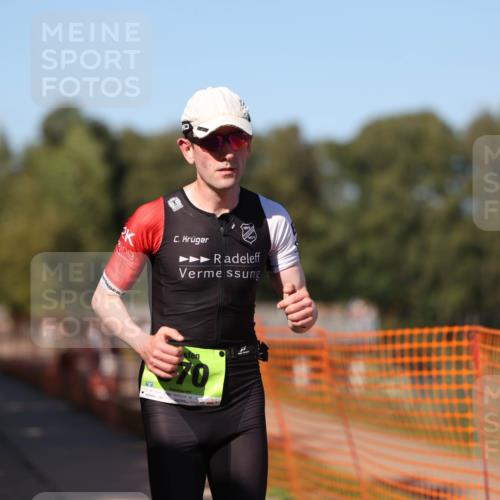 07.09.2025 - 19. Norderstedt Triathlon Michael Strokosch http://msf.ph/oto/8772843 07.09.2025 15:38:18 Laufen 970, 1504 meine-sportfotos.de
