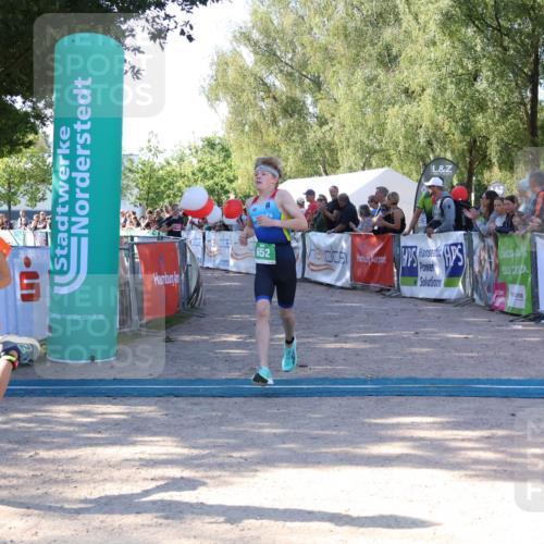 07.09.2025 - 19. Norderstedt Triathlon Zöllner http://msf.ph/oto/8772853 07.09.2025 10:52:51 Ziel 84, 652 meine-sportfotos.de