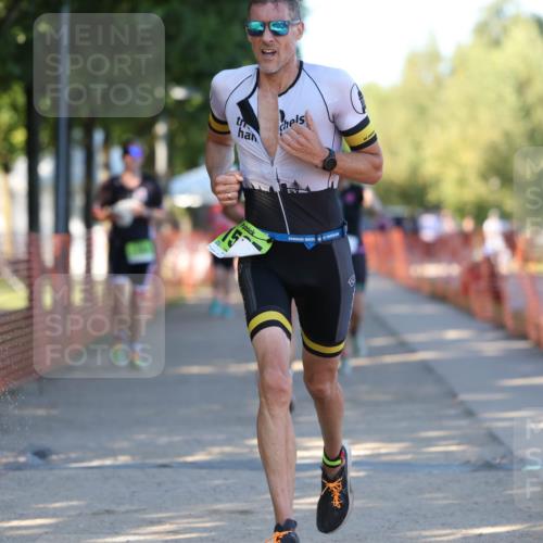 07.09.2025 - 19. Norderstedt Triathlon Michael Strokosch http://msf.ph/oto/8772854 07.09.2025 16:34:24 Laufen 396, 930, 940, 1080, 1581, 1587, 1613 meine-sportfotos.de