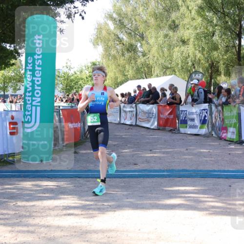 07.09.2025 - 19. Norderstedt Triathlon Zöllner http://msf.ph/oto/8772860 07.09.2025 10:52:52 Ziel 84, 652, 1130 meine-sportfotos.de