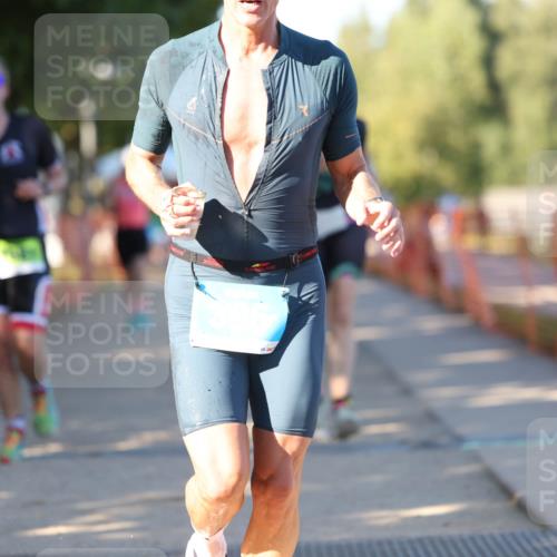 07.09.2025 - 19. Norderstedt Triathlon Michael Strokosch http://msf.ph/oto/8772878 07.09.2025 16:34:28 Laufen 396, 914, 930, 1442, 1581, 1587, 1613, 1619 meine-sportfotos.de