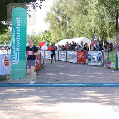 07.09.2025 - 19. Norderstedt Triathlon Zöllner http://msf.ph/oto/8772884 07.09.2025 10:52:57 Ziel 652, 690, 1130 meine-sportfotos.de