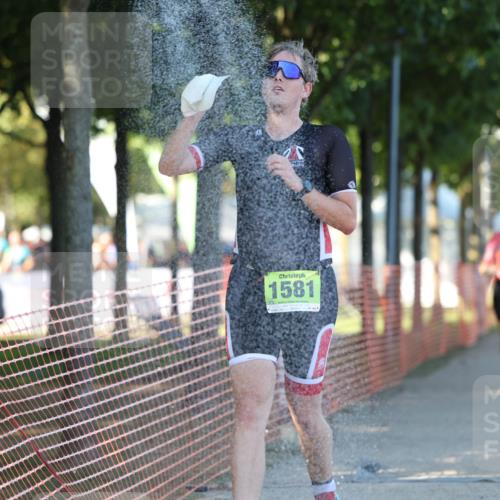 07.09.2025 - 19. Norderstedt Triathlon Michael Strokosch http://msf.ph/oto/8772885 07.09.2025 16:34:29 Laufen 396, 914, 930, 1442, 1581, 1613, 1619 meine-sportfotos.de