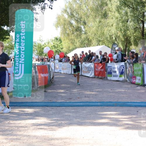 07.09.2025 - 19. Norderstedt Triathlon Zöllner http://msf.ph/oto/8772889 07.09.2025 10:52:58 Ziel 690, 1130 meine-sportfotos.de