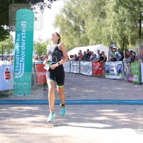 07.09.2025 - 19. Norderstedt Triathlon Zöllner http://msf.ph/oto/8772916 07.09.2025 10:53:00 Ziel 690, 1130 meine-sportfotos.de