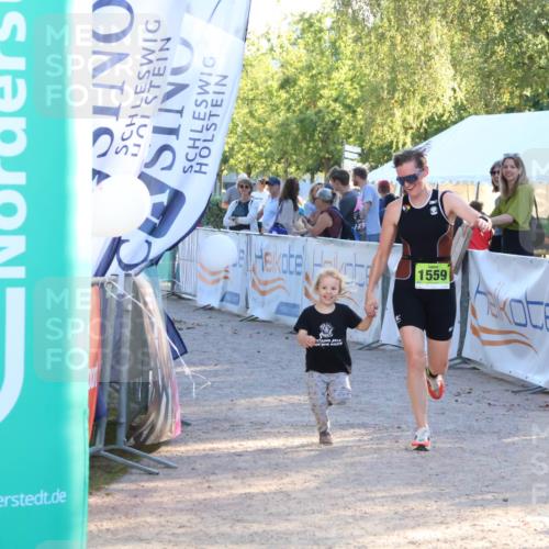07.09.2025 - 19. Norderstedt Triathlon Zöllner http://msf.ph/oto/8772917 07.09.2025 16:50:56 Ziel 1559, 1562 meine-sportfotos.de