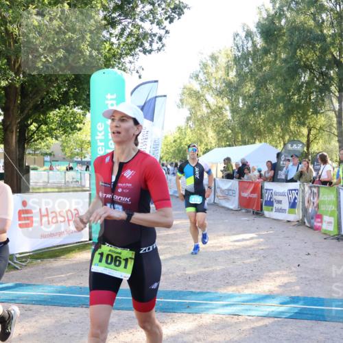 07.09.2025 - 19. Norderstedt Triathlon Zöllner http://msf.ph/oto/8772984 07.09.2025 16:51:03 Ziel 416, 1061, 1424, 1559 meine-sportfotos.de