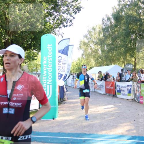 07.09.2025 - 19. Norderstedt Triathlon Zöllner http://msf.ph/oto/8772991 07.09.2025 16:51:03 Ziel 416, 1061, 1424, 1559 meine-sportfotos.de