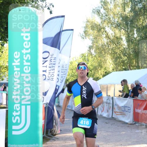 07.09.2025 - 19. Norderstedt Triathlon Zöllner http://msf.ph/oto/8772999 07.09.2025 16:51:04 Ziel 416, 1061, 1424, 1559 meine-sportfotos.de