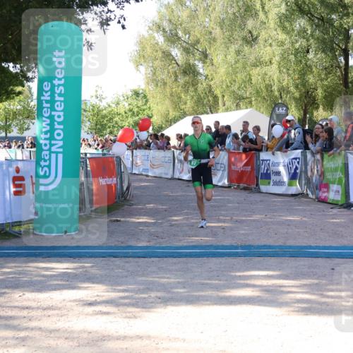 07.09.2025 - 19. Norderstedt Triathlon Zöllner http://msf.ph/oto/8773002 07.09.2025 10:54:14 Ziel 87 meine-sportfotos.de