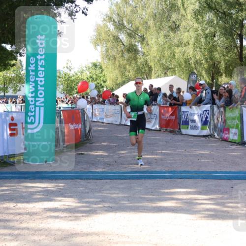 07.09.2025 - 19. Norderstedt Triathlon Zöllner http://msf.ph/oto/8773010 07.09.2025 10:54:14 Ziel 87 meine-sportfotos.de
