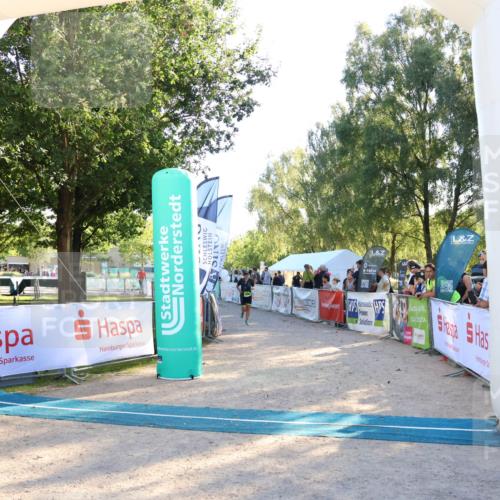 07.09.2025 - 19. Norderstedt Triathlon Zöllner http://msf.ph/oto/8773028 07.09.2025 16:51:33 Ziel 1095 meine-sportfotos.de
