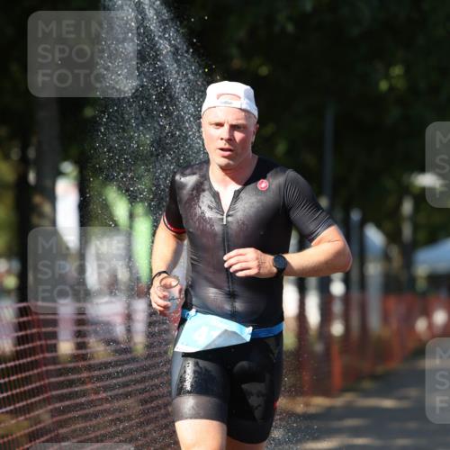 07.09.2025 - 19. Norderstedt Triathlon Michael Strokosch http://msf.ph/oto/8773038 07.09.2025 15:38:59 Laufen 411, 479 meine-sportfotos.de