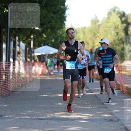 07.09.2025 - 19. Norderstedt Triathlon Michael Strokosch http://msf.ph/oto/8773090 07.09.2025 16:35:45 Laufen 376, 913, 924, 946, 1053, 1444 meine-sportfotos.de