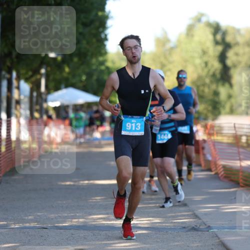07.09.2025 - 19. Norderstedt Triathlon Michael Strokosch http://msf.ph/oto/8773101 07.09.2025 16:35:46 Laufen 376, 913, 924, 946, 1053, 1444 meine-sportfotos.de