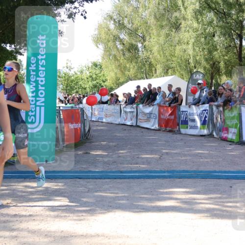 07.09.2025 - 19. Norderstedt Triathlon Zöllner http://msf.ph/oto/8773107 07.09.2025 10:54:45 Ziel 657, 1131 meine-sportfotos.de
