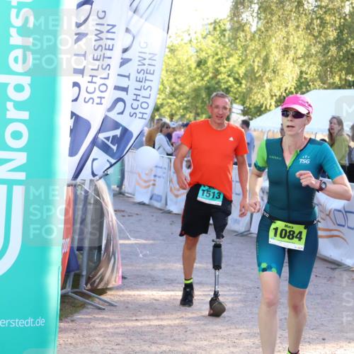 07.09.2025 - 19. Norderstedt Triathlon Zöllner http://msf.ph/oto/8773119 07.09.2025 16:51:53 Ziel 1084, 1513 meine-sportfotos.de
