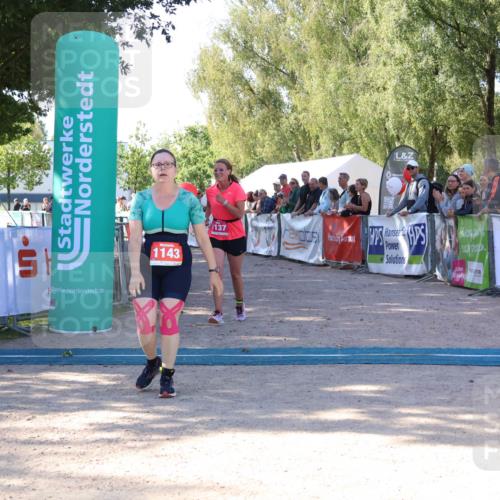 07.09.2025 - 19. Norderstedt Triathlon Zöllner http://msf.ph/oto/8773124 07.09.2025 10:55:10 Ziel 678, 1137, 1143 meine-sportfotos.de