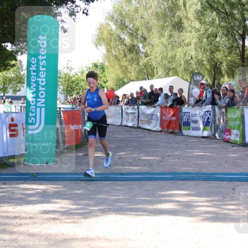 07.09.2025 - 19. Norderstedt Triathlon Zöllner http://msf.ph/oto/8773154 07.09.2025 10:55:19 Ziel 676 meine-sportfotos.de