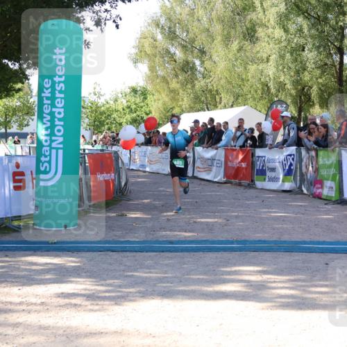 07.09.2025 - 19. Norderstedt Triathlon Zöllner http://msf.ph/oto/8773165 07.09.2025 10:55:36 Ziel 685 meine-sportfotos.de