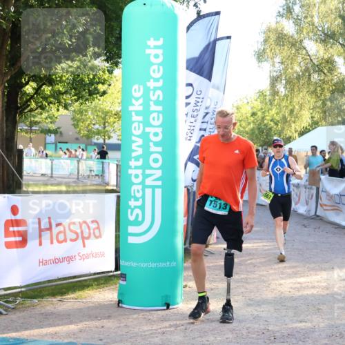07.09.2025 - 19. Norderstedt Triathlon Zöllner http://msf.ph/oto/8773171 07.09.2025 16:51:57 Ziel 1084, 1092, 1513, 1567 meine-sportfotos.de