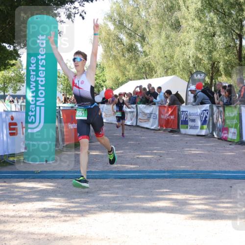 07.09.2025 - 19. Norderstedt Triathlon Zöllner http://msf.ph/oto/8773233 07.09.2025 10:55:56 Ziel 637, 661, 680 meine-sportfotos.de