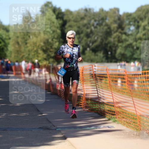 07.09.2025 - 19. Norderstedt Triathlon Michael Strokosch http://msf.ph/oto/8773243 07.09.2025 15:39:21 Laufen 469, 1439, 1500 meine-sportfotos.de