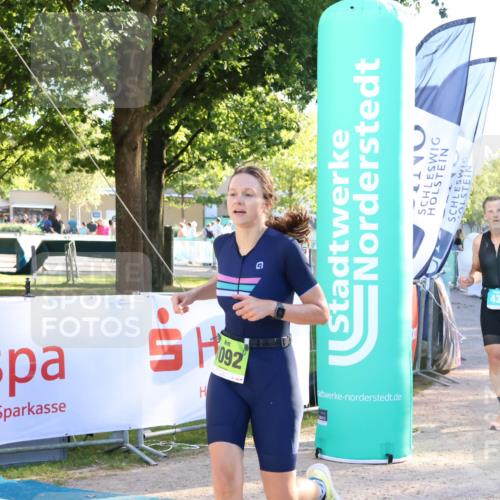 07.09.2025 - 19. Norderstedt Triathlon Zöllner http://msf.ph/oto/8773248 07.09.2025 16:52:01 Ziel 431, 1084, 1092, 1513, 1567 meine-sportfotos.de