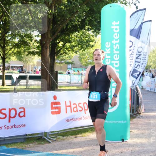 07.09.2025 - 19. Norderstedt Triathlon Zöllner http://msf.ph/oto/8773274 07.09.2025 16:52:03 Ziel 431, 1092, 1513, 1567 meine-sportfotos.de