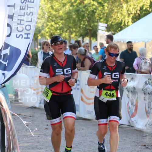 07.09.2025 - 19. Norderstedt Triathlon Zöllner http://msf.ph/oto/8773286 07.09.2025 16:52:39 Ziel 445, 446 meine-sportfotos.de