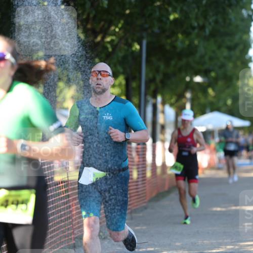 07.09.2025 - 19. Norderstedt Triathlon Michael Strokosch http://msf.ph/oto/8773322 07.09.2025 16:36:52 Laufen 530, 937, 1065, 1084, 1424 meine-sportfotos.de