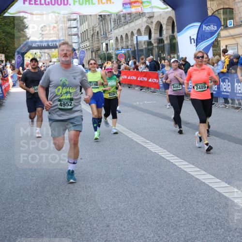 07.09.2025 - BARMER Alsterlauf Strokosch-Dieckow http://msf.ph/oto/8773329 07.09.2025 10:09:21 Ziel 2023, 2197, 2224, 2363, 2391, 2622, 2925, 3054, 3770, 4155, 4203, 4260, 4474, 4522, 4714, 4743, 4906, 4915, 5052, 5443, 5519, 5533, 5821, 6190, 6258, 8115, 8147, 8162 meine-sportfotos.de