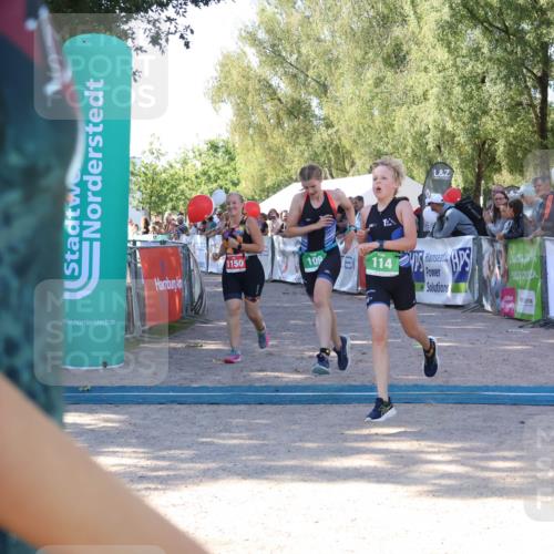 07.09.2025 - 19. Norderstedt Triathlon Zöllner http://msf.ph/oto/8773398 07.09.2025 10:56:27 Ziel 109, 114, 668, 1150 meine-sportfotos.de