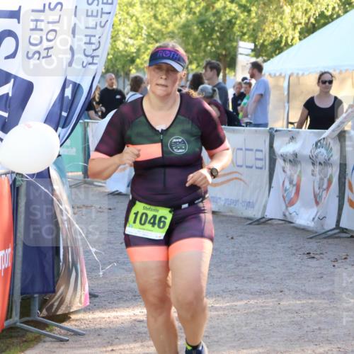 07.09.2025 - 19. Norderstedt Triathlon Zöllner http://msf.ph/oto/8773400 07.09.2025 16:52:56 Ziel 1046, 1094 meine-sportfotos.de