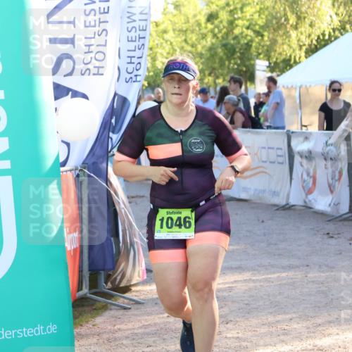 07.09.2025 - 19. Norderstedt Triathlon Zöllner http://msf.ph/oto/8773408 07.09.2025 16:52:56 Ziel 1046, 1094 meine-sportfotos.de
