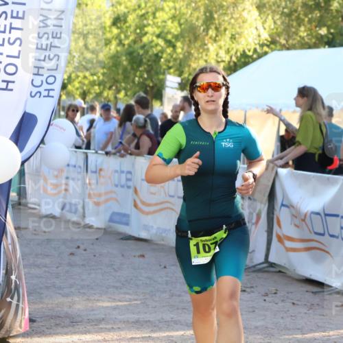 07.09.2025 - 19. Norderstedt Triathlon Zöllner http://msf.ph/oto/8773461 07.09.2025 16:53:02 Ziel 1046, 1078 meine-sportfotos.de