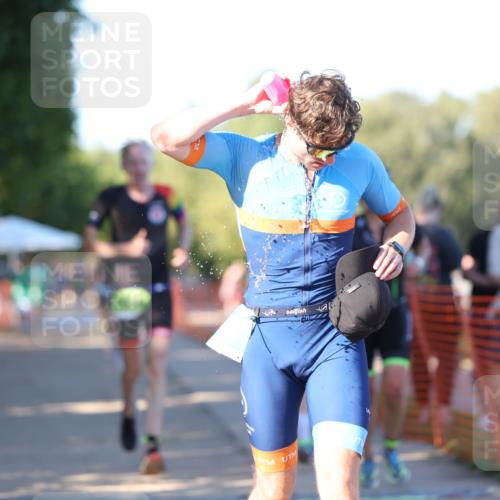 07.09.2025 - 19. Norderstedt Triathlon Michael Strokosch http://msf.ph/oto/8773481 07.09.2025 16:37:23 Laufen 425, 931, 936, 1095, 1556 meine-sportfotos.de