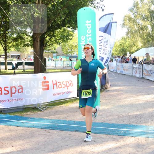 07.09.2025 - 19. Norderstedt Triathlon Zöllner http://msf.ph/oto/8773487 07.09.2025 16:53:03 Ziel 1046, 1078 meine-sportfotos.de