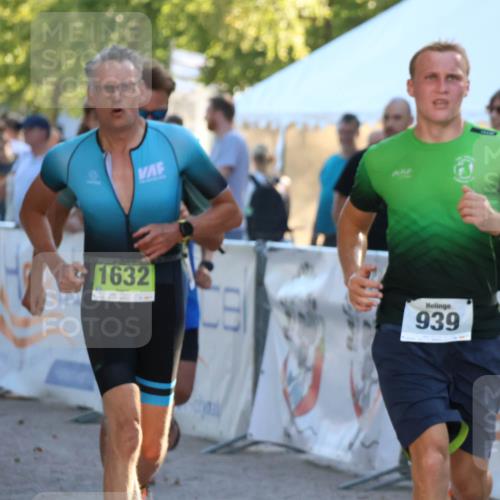 07.09.2025 - 19. Norderstedt Triathlon Zöllner http://msf.ph/oto/8773501 07.09.2025 16:53:10 Ziel 939, 1632 meine-sportfotos.de