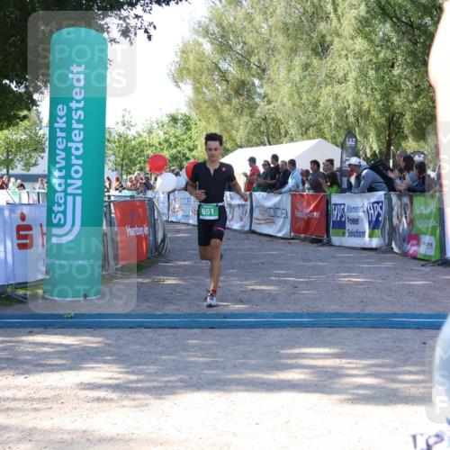 07.09.2025 - 19. Norderstedt Triathlon Zöllner http://msf.ph/oto/8773513 07.09.2025 10:56:55 Ziel 651 meine-sportfotos.de