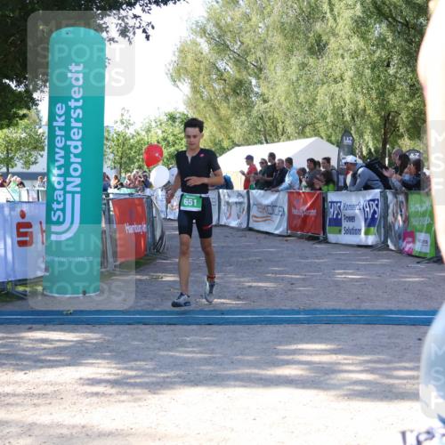 07.09.2025 - 19. Norderstedt Triathlon Zöllner http://msf.ph/oto/8773517 07.09.2025 10:56:55 Ziel 651 meine-sportfotos.de