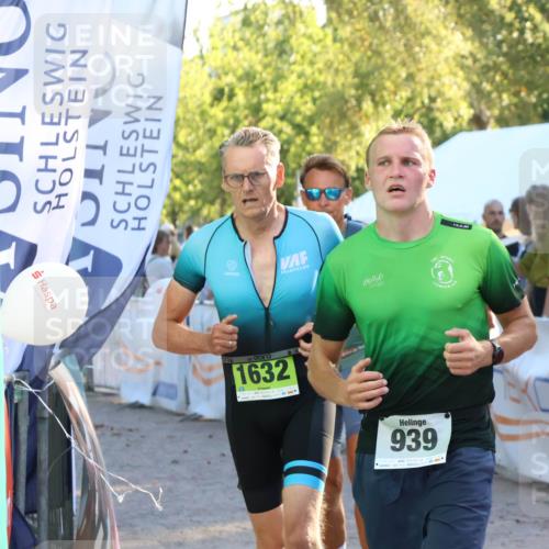 07.09.2025 - 19. Norderstedt Triathlon Zöllner http://msf.ph/oto/8773533 07.09.2025 16:53:11 Ziel 939, 1632 meine-sportfotos.de